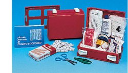 CASSETTA PRONTO SOCCORSO MINIKIT PER CASA, UFFICIO E TEMPO LIBERO. CONTENITORE IN ABS ANTIURTO E CON SUPPORTO PER IL FISSAGGIO ALLA PARETE